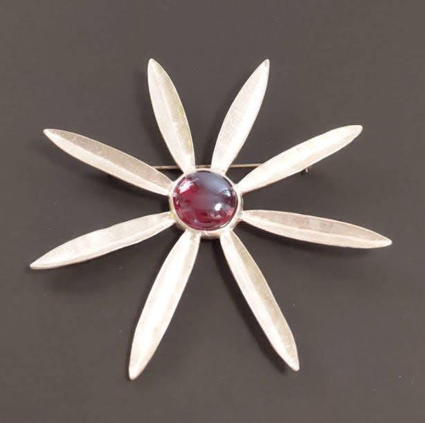 P2A sterling, glass pin